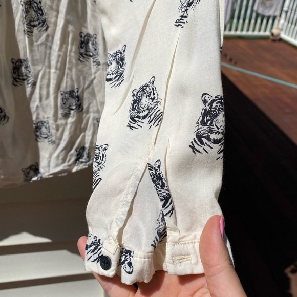 Zara tiger print blouse - Picture 6 of 7